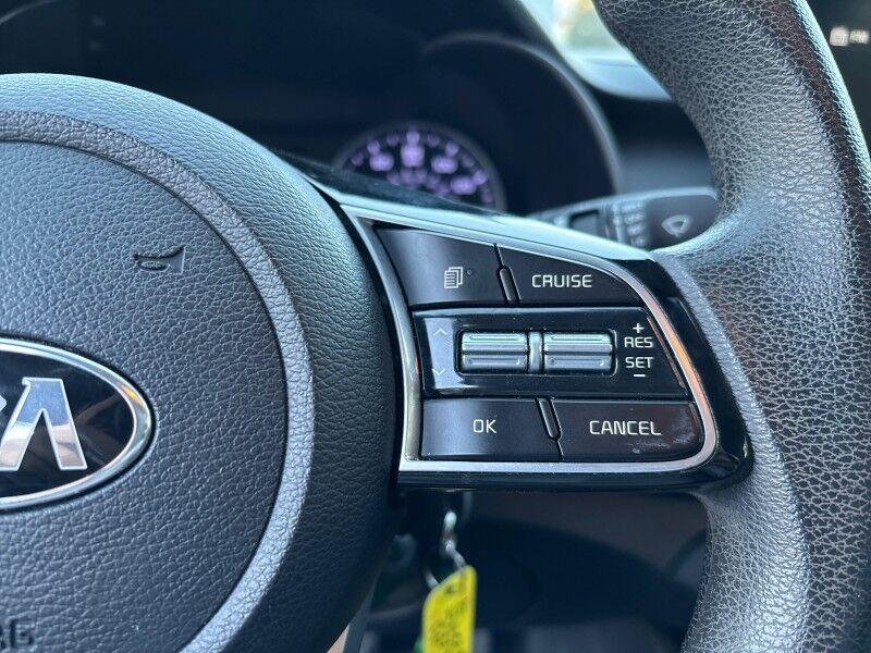 Kia Forte - Thumbnail 15
