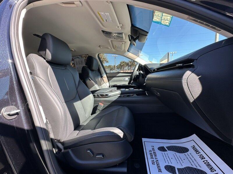 Genesis GV70 - Thumbnail 19