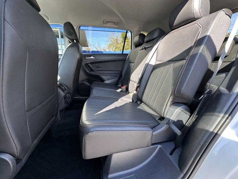 Volkswagen Tiguan - Thumbnail 14