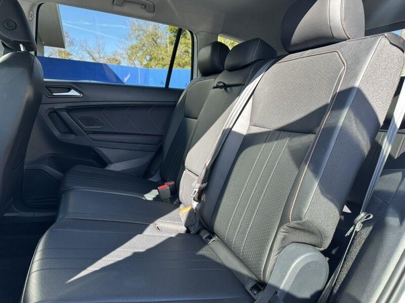 Volkswagen Tiguan - Thumbnail 16