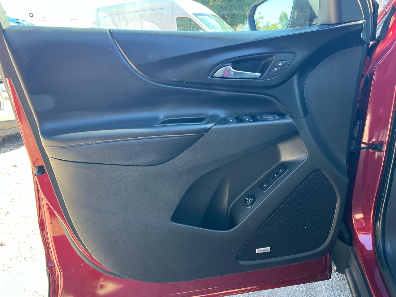 Chevrolet Equinox - Thumbnail 12