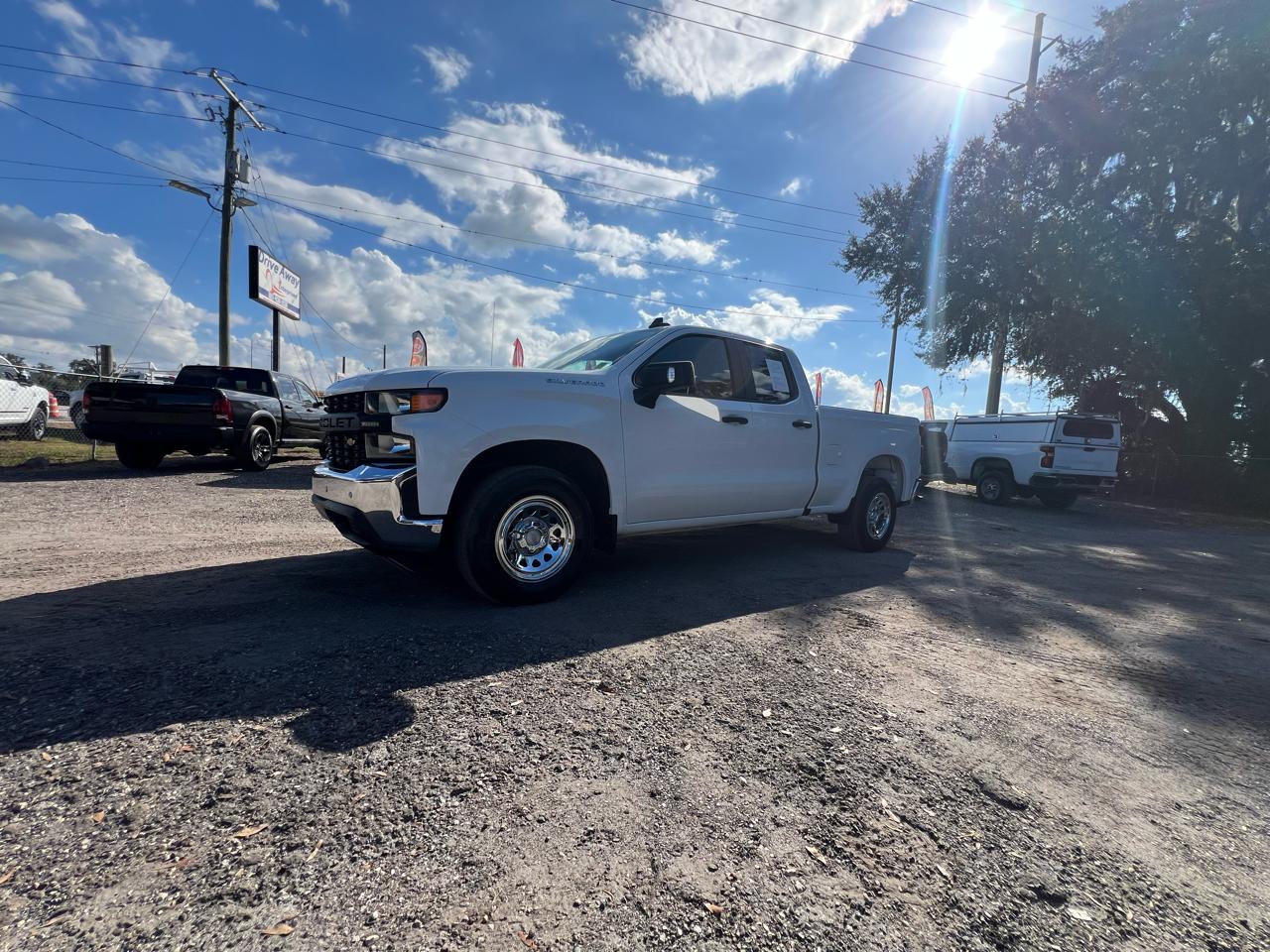 Chevrolet Silverado 1500 - Thumbnail 2