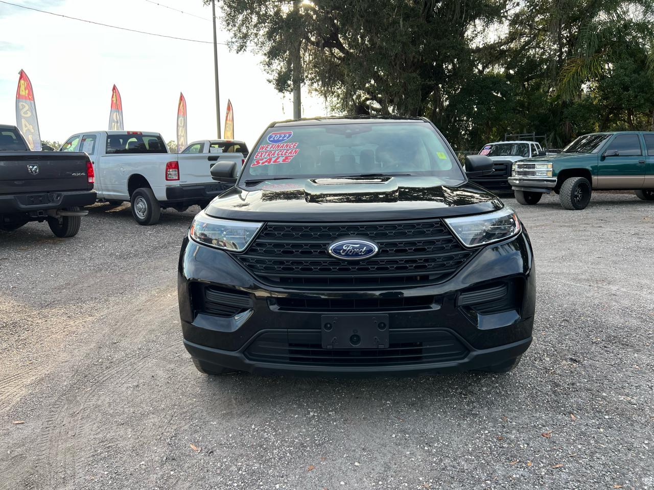 Ford Explorer - Thumbnail 9