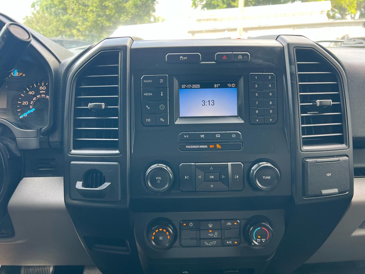 Ford F-150 - Thumbnail 16