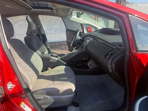 Toyota Prius Hybrid Three Solar Sunroof Pkg Navigation 269K Miles - Car For Sale - Tampa Hybrids Inc. - Thumbnail 17