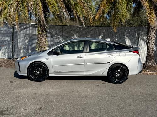 Toyota Prius Hybrid Xle Awd-E Advanced Tech Hud Leather Lift Kit & Oversized Tires Carplay Pre-Collision Ra - Thumbnail 5