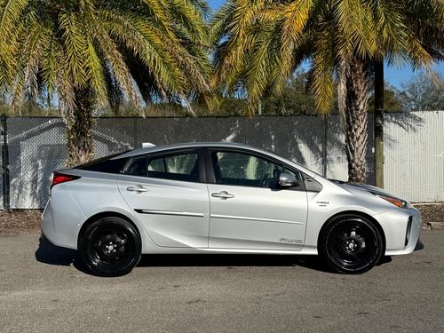 Toyota Prius Hybrid Xle Awd-E Advanced Tech Hud Leather Lift Kit & Oversized Tires Carplay Pre-Collision Ra - Thumbnail 6