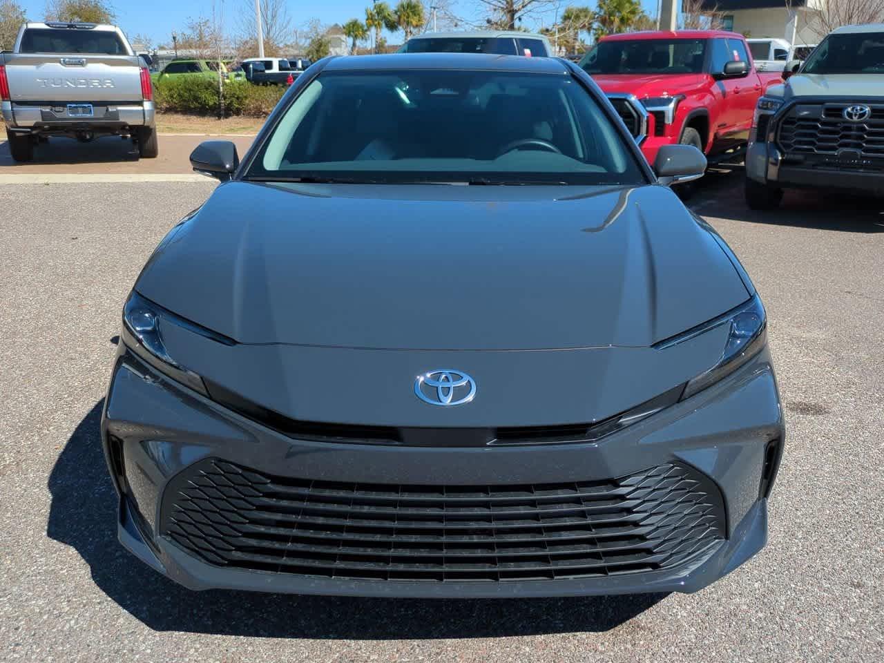 Toyota Camry Le - Thumbnail 10