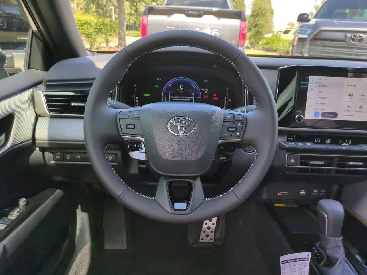 Toyota Camry Se - Thumbnail 16