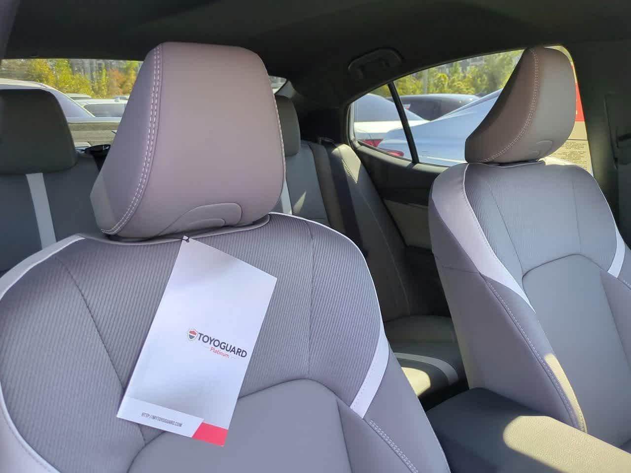 Toyota Camry Se - Thumbnail 8