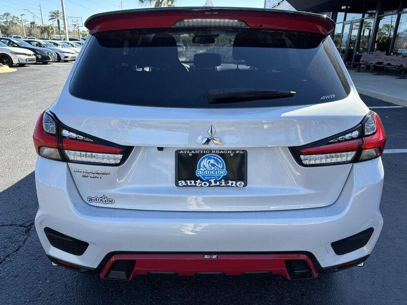 Mitsubishi Outlander Sport - Thumbnail 4