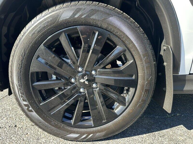 Mitsubishi Outlander Sport - Thumbnail 11