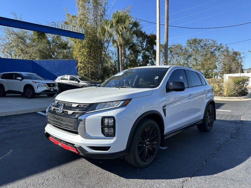 Mitsubishi Outlander Sport - View 1