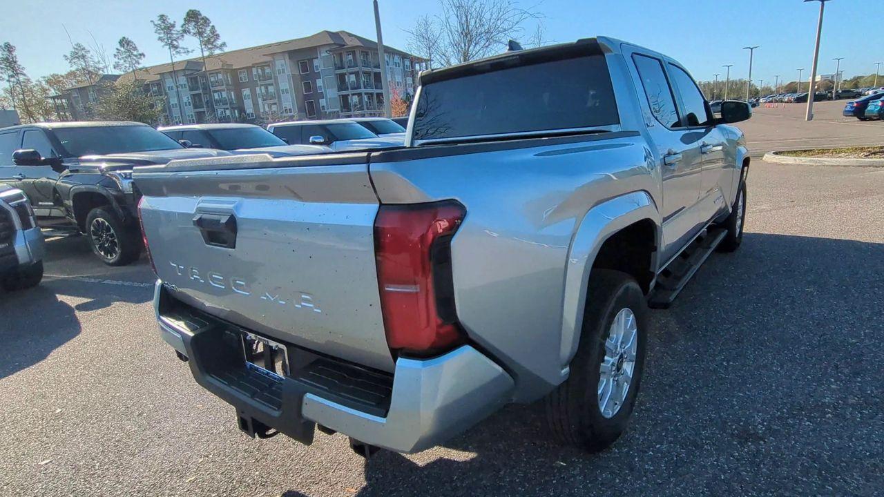 Toyota Tacoma Sr5 Double Cab 4-Wheel Drive - Thumbnail 2