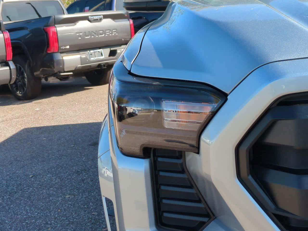 Toyota Tacoma Sr5 Double Cab 4-Wheel Drive - Thumbnail 11