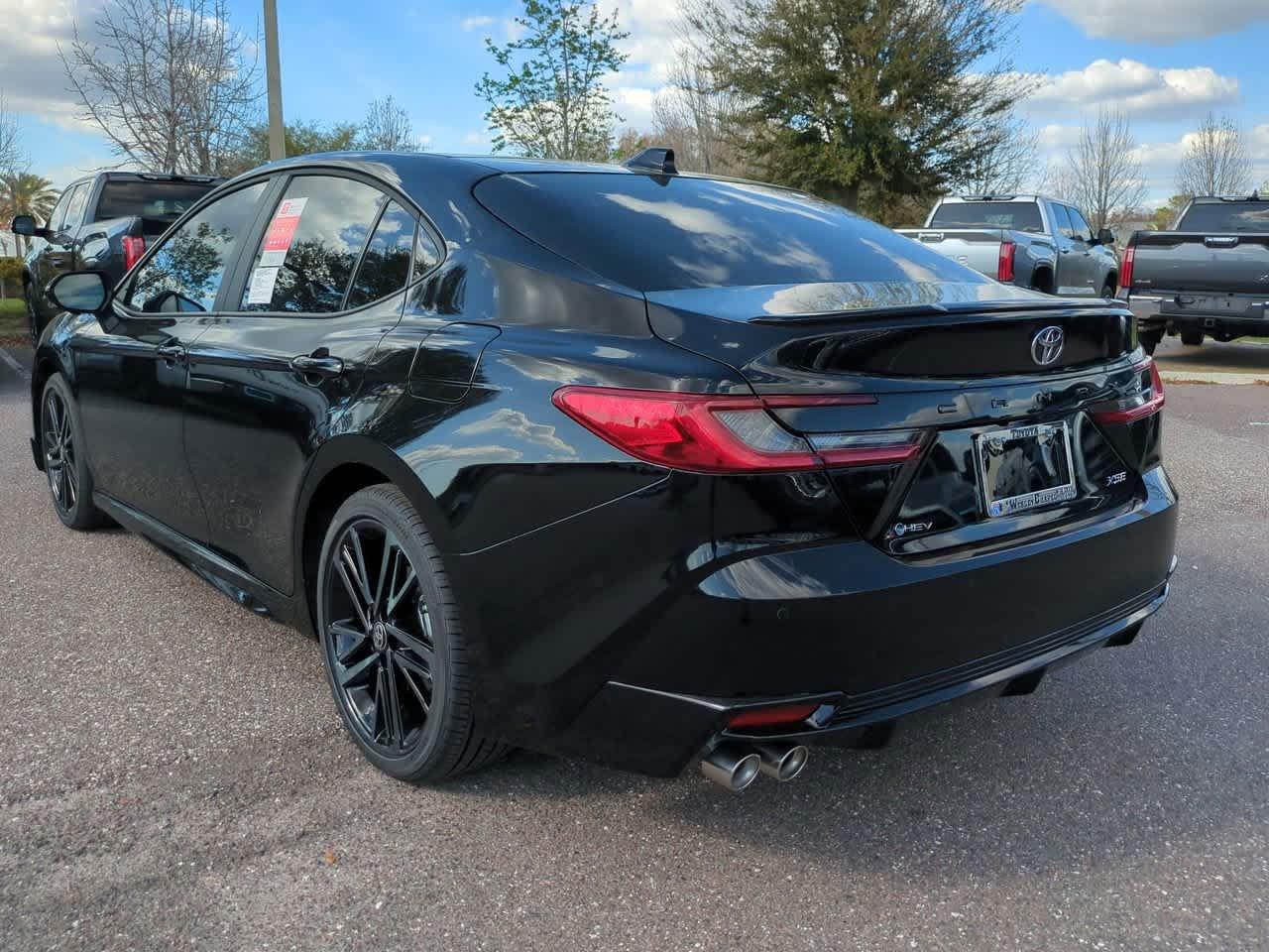 Toyota Camry Xse - Thumbnail 5