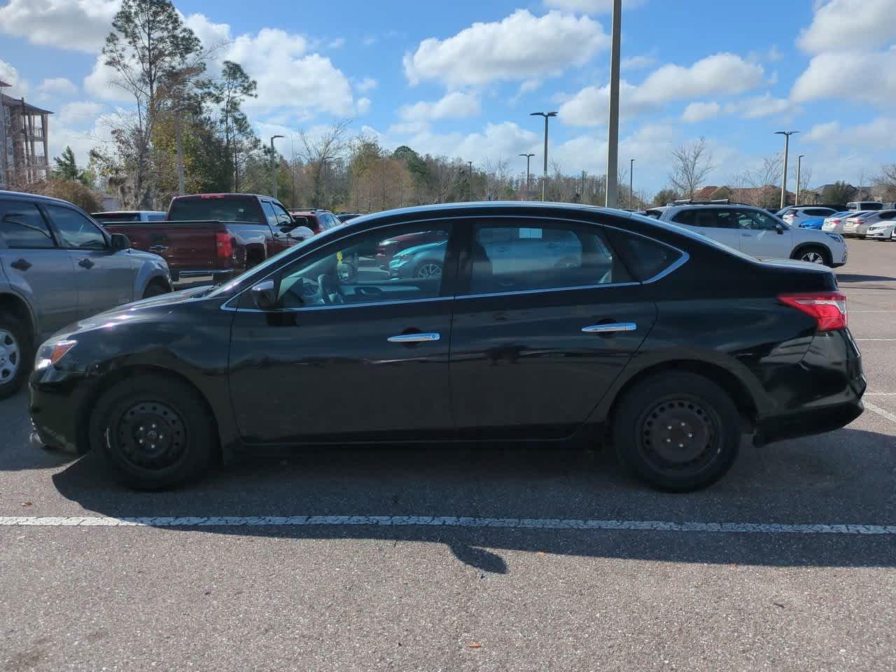 Nissan Sentra S Fwd - Thumbnail 4