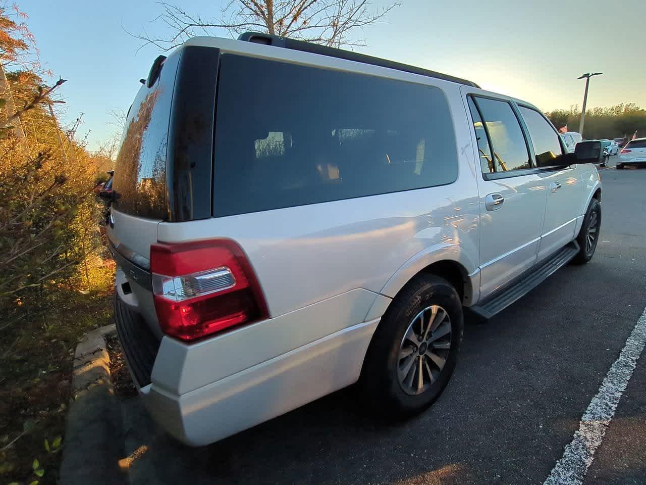 Ford Expedition El Xlt 4Wd - Thumbnail 4