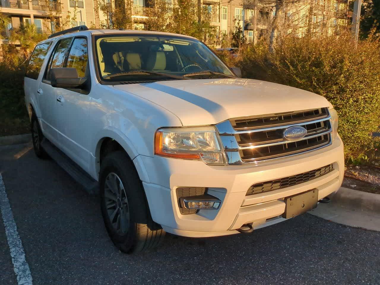 Ford Expedition El Xlt 4Wd - Thumbnail 5