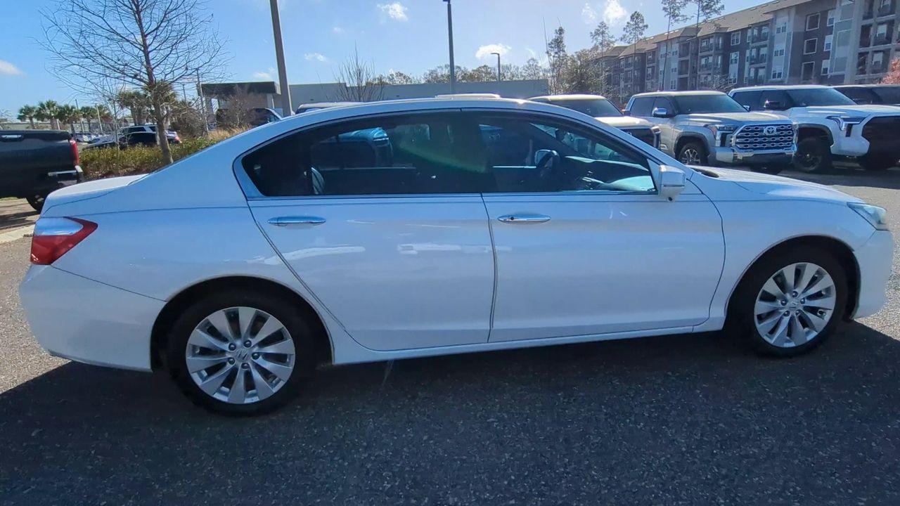 Honda Accord Fwd - Thumbnail 2