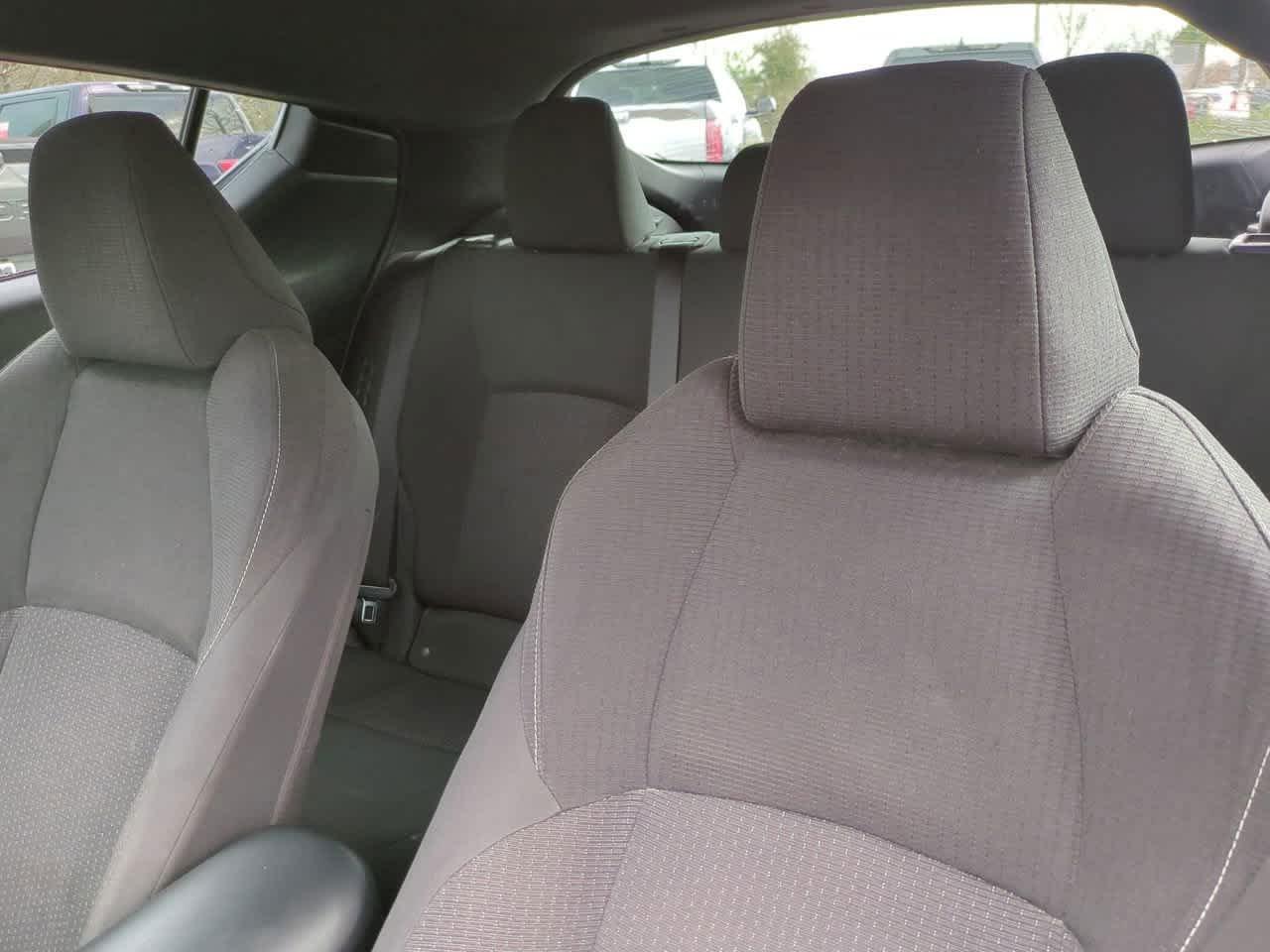 Toyota C-Hr Xle Premium Fwd Sport Utility - Thumbnail 9