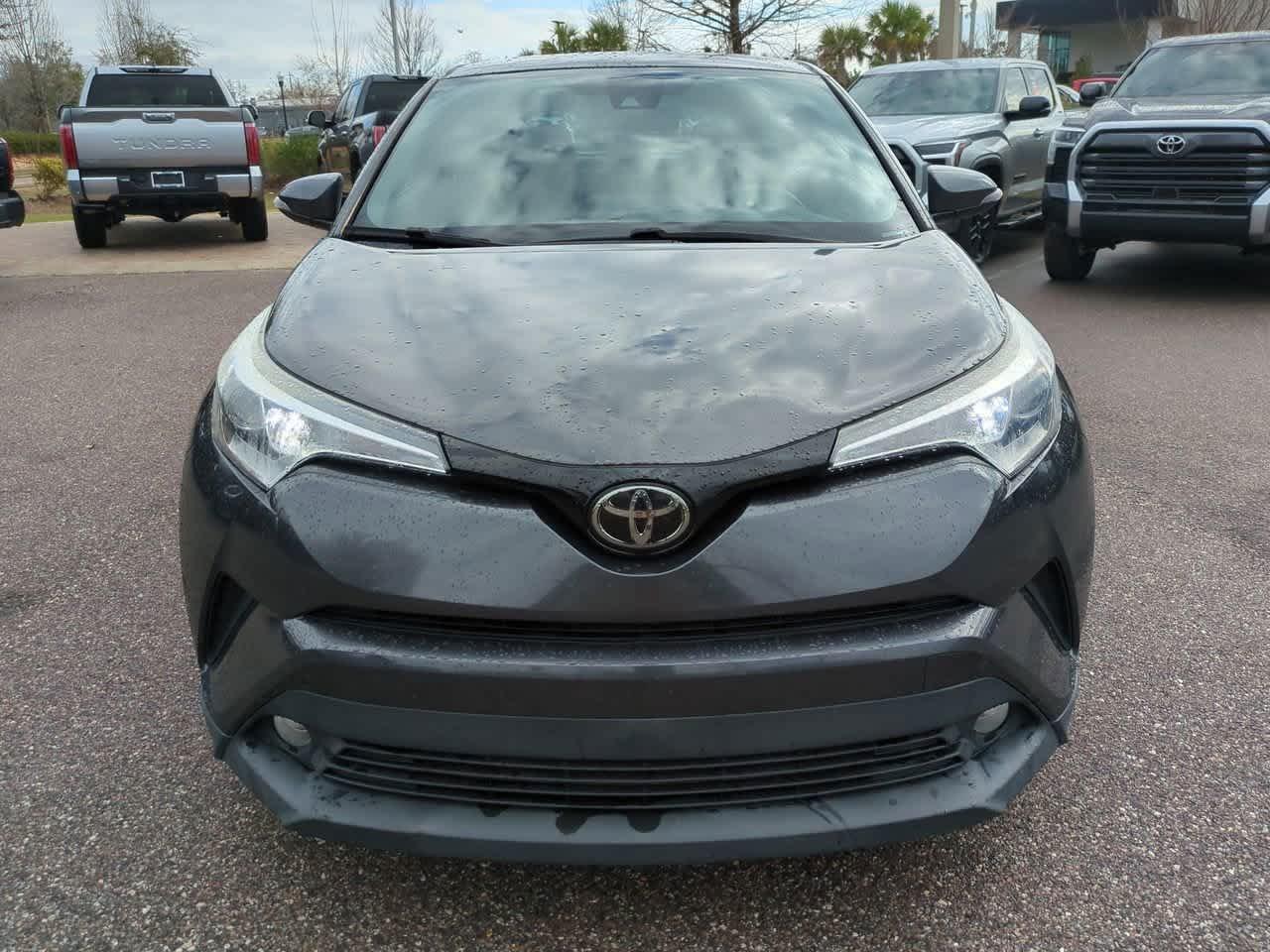 Toyota C-Hr Xle Premium Fwd Sport Utility - Thumbnail 10