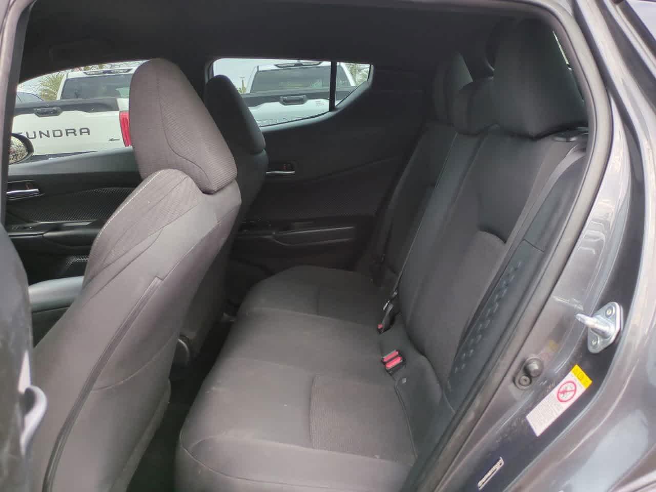 Toyota C-Hr Xle Premium Fwd Sport Utility - Thumbnail 14