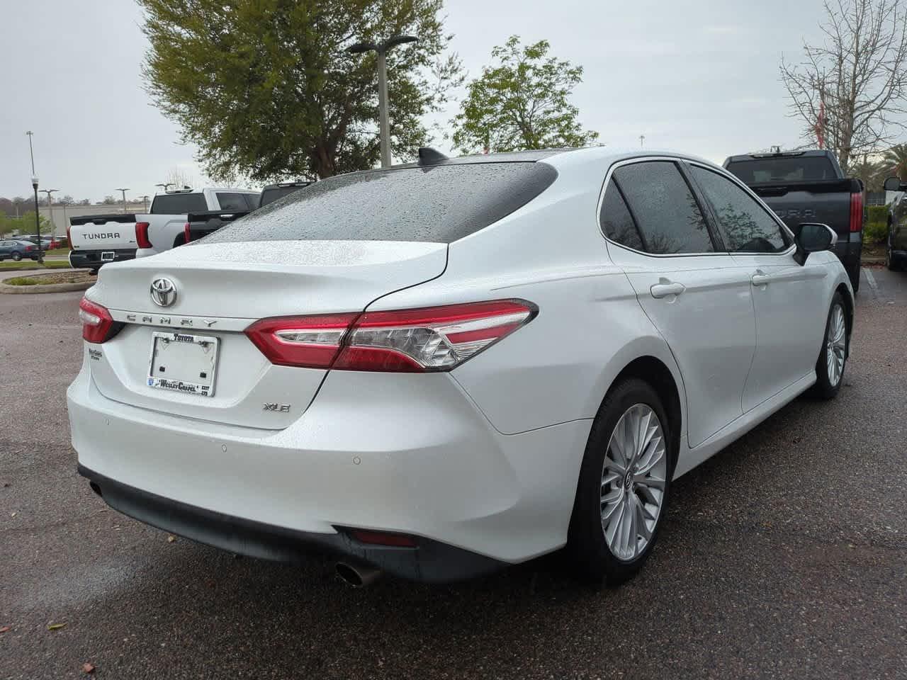 Toyota Camry Xle V6 Fwd - Thumbnail 7