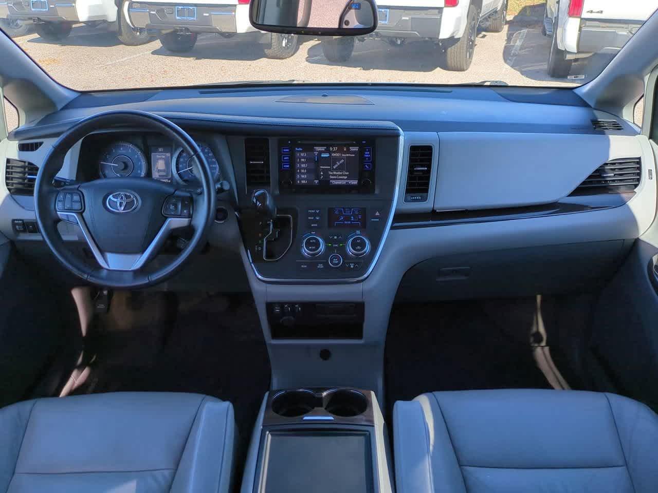 Toyota Sienna Xle Fwd - Thumbnail 16