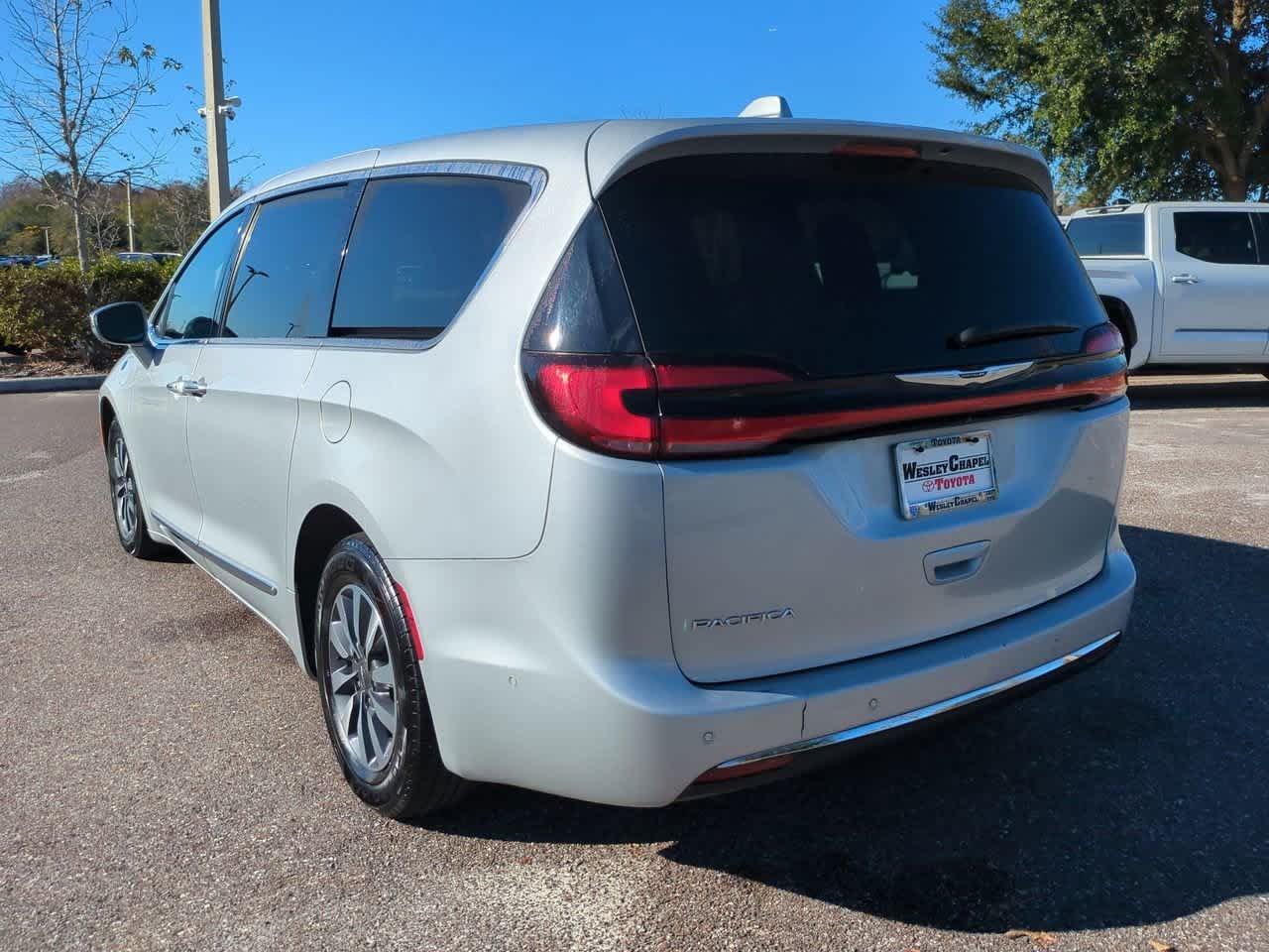 Chrysler Pacifica Hybrid Limited Fwd - Thumbnail 5