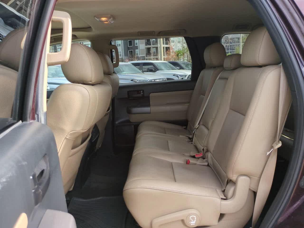 Toyota Sequoia Sr5 Rwd - Thumbnail 15