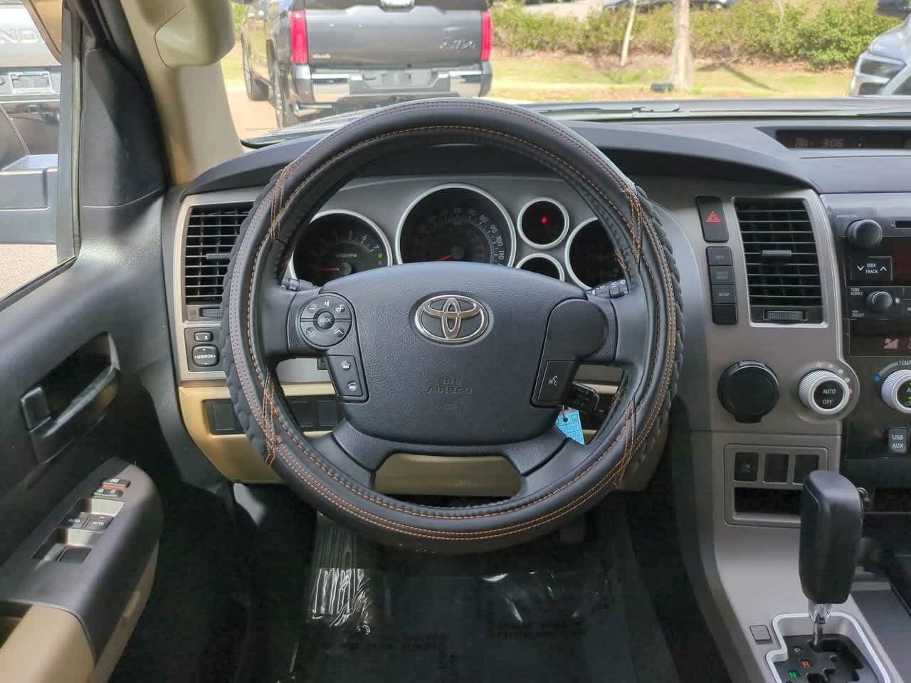 Toyota Sequoia Sr5 Rwd - Thumbnail 17