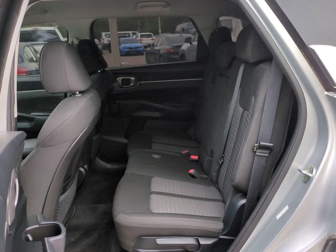 Kia Sorento Lx Fwd - Thumbnail 14