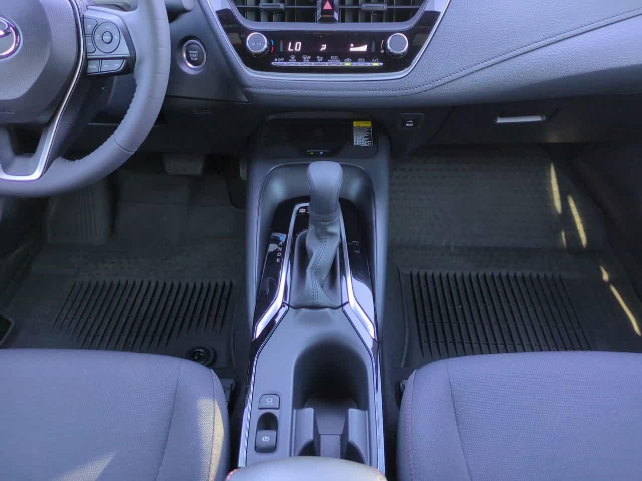 Toyota Corolla Se Fwd - Thumbnail 19