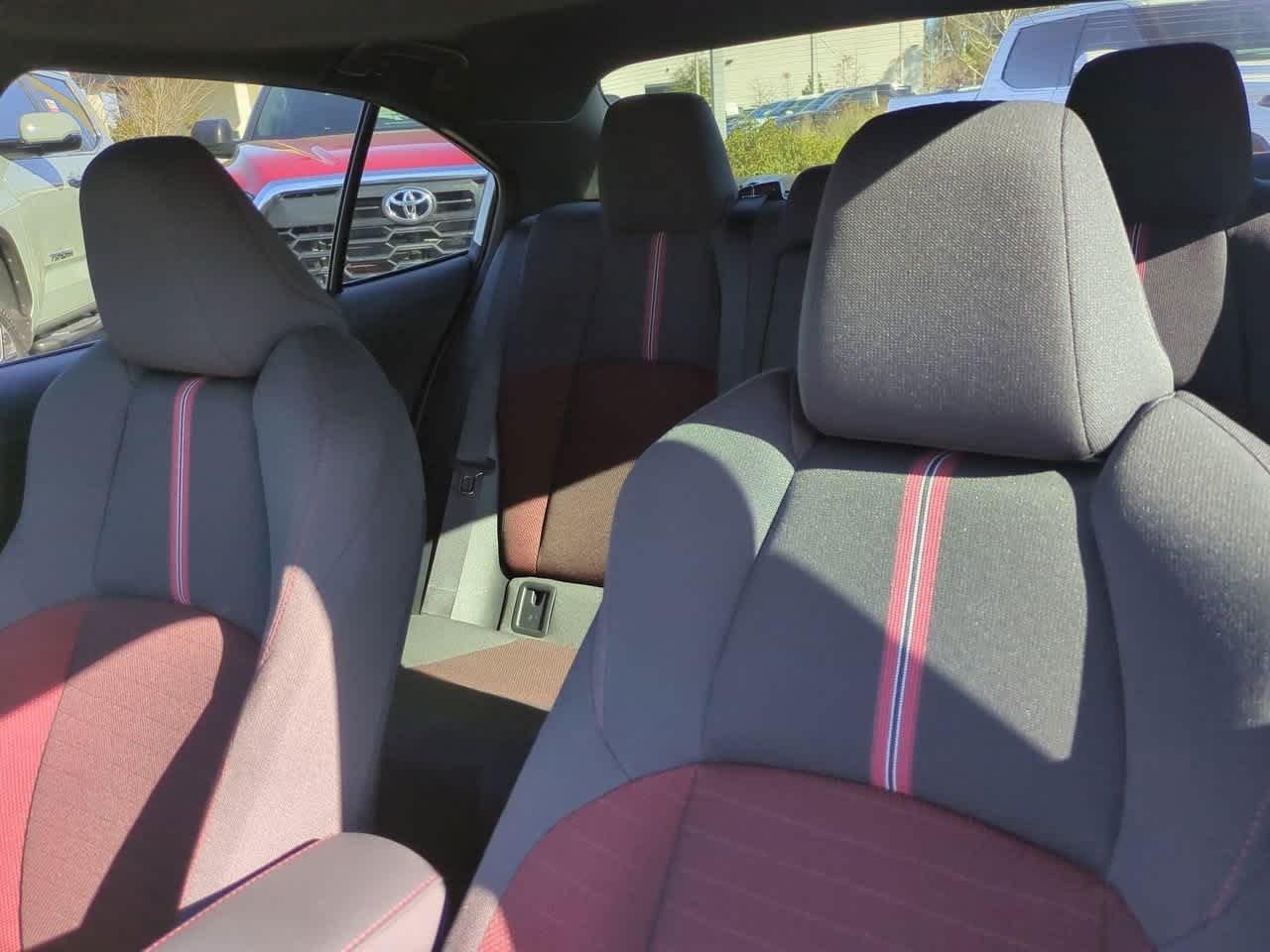 Toyota Corolla Se Fwd - Thumbnail 9