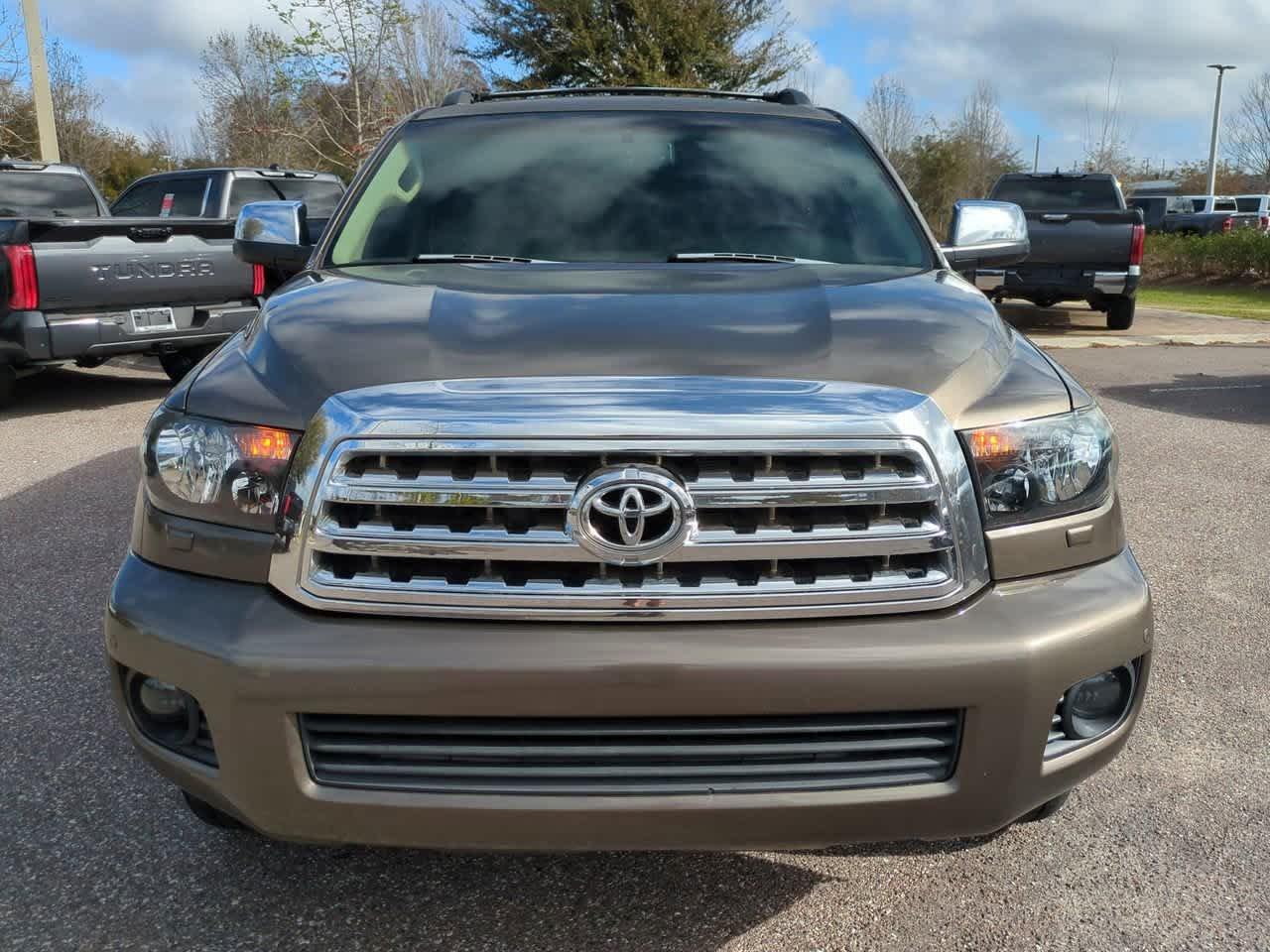 Toyota Sequoia Ltd Rwd - Thumbnail 10