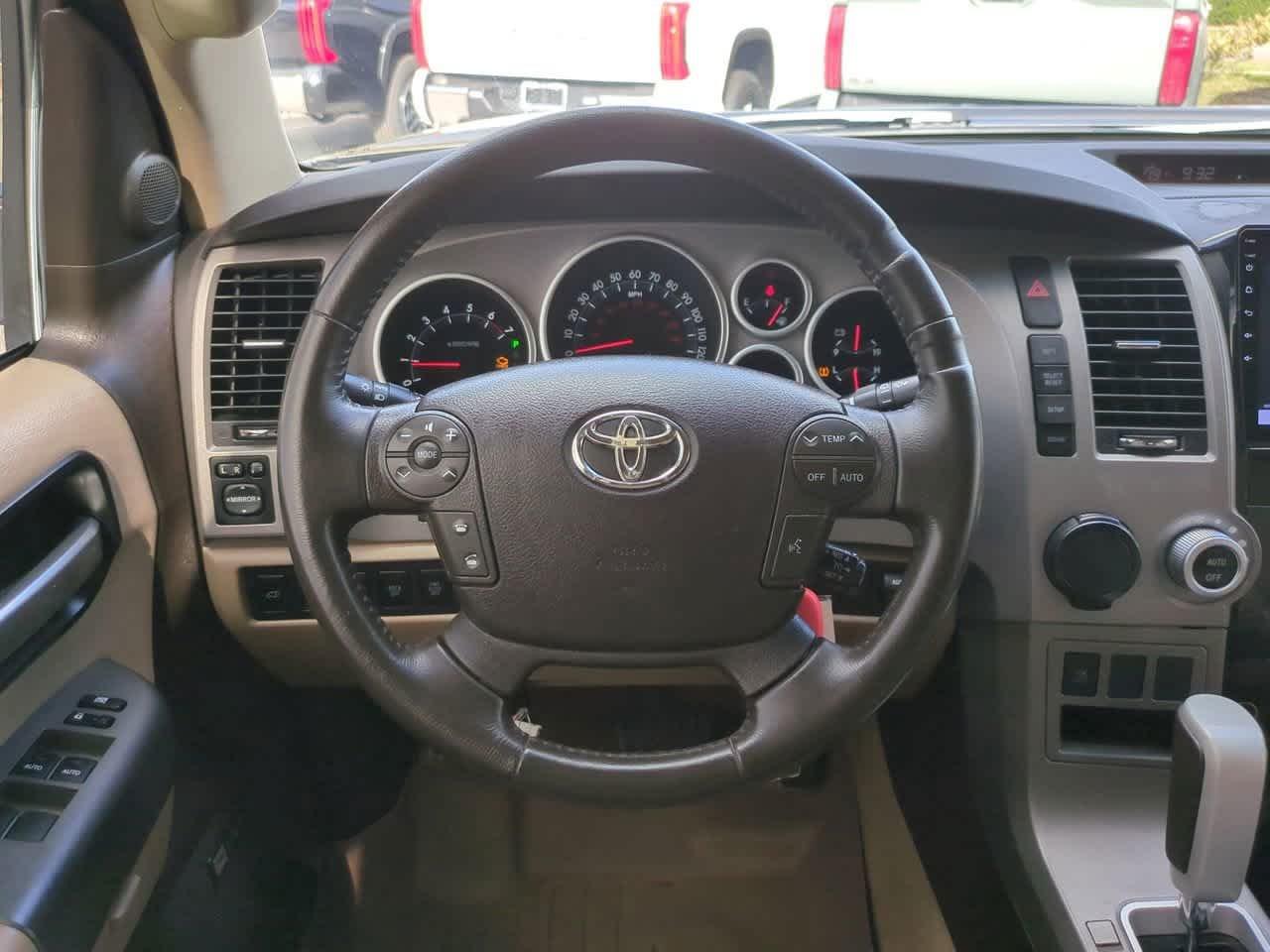 Toyota Sequoia Ltd Rwd - Thumbnail 17