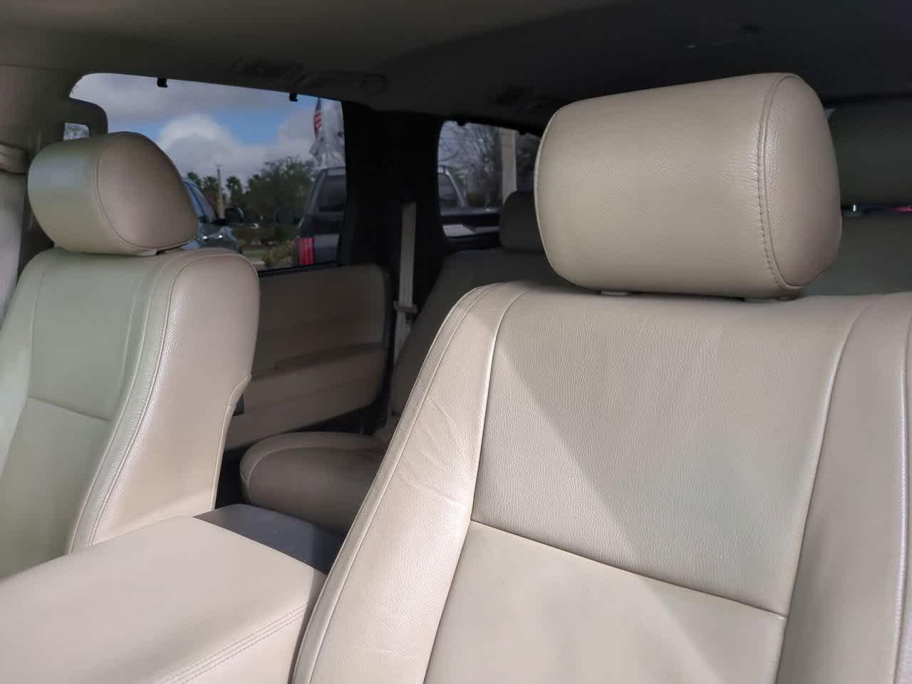 Toyota Sequoia Ltd Rwd - Thumbnail 9