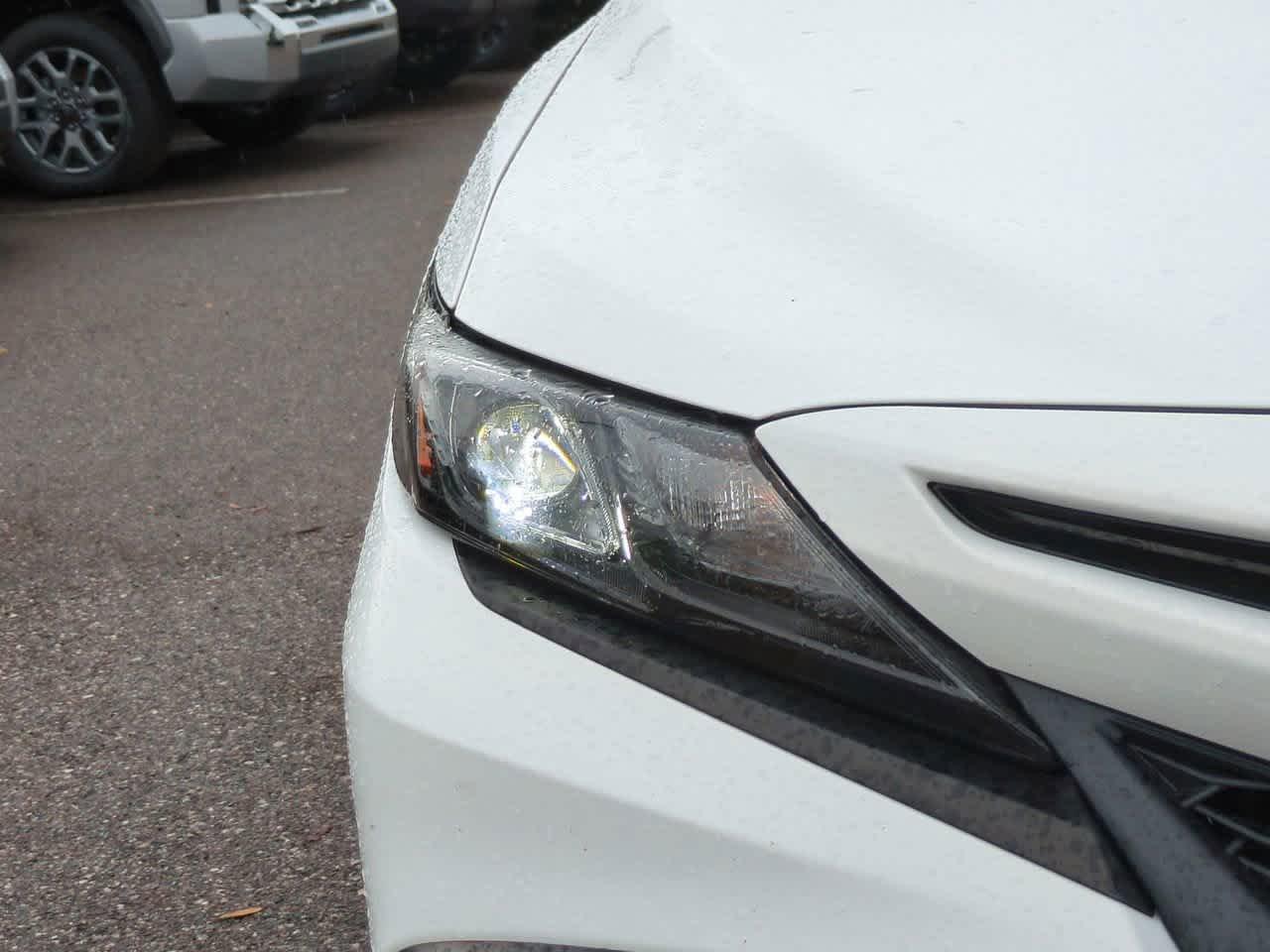 Toyota Camry Se Fwd 4Dr Car - Thumbnail 11