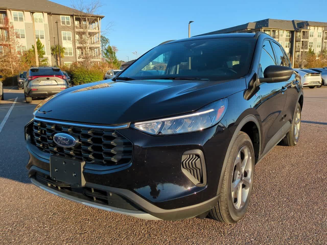 Ford Escape St-Line Awd - Thumbnail 3