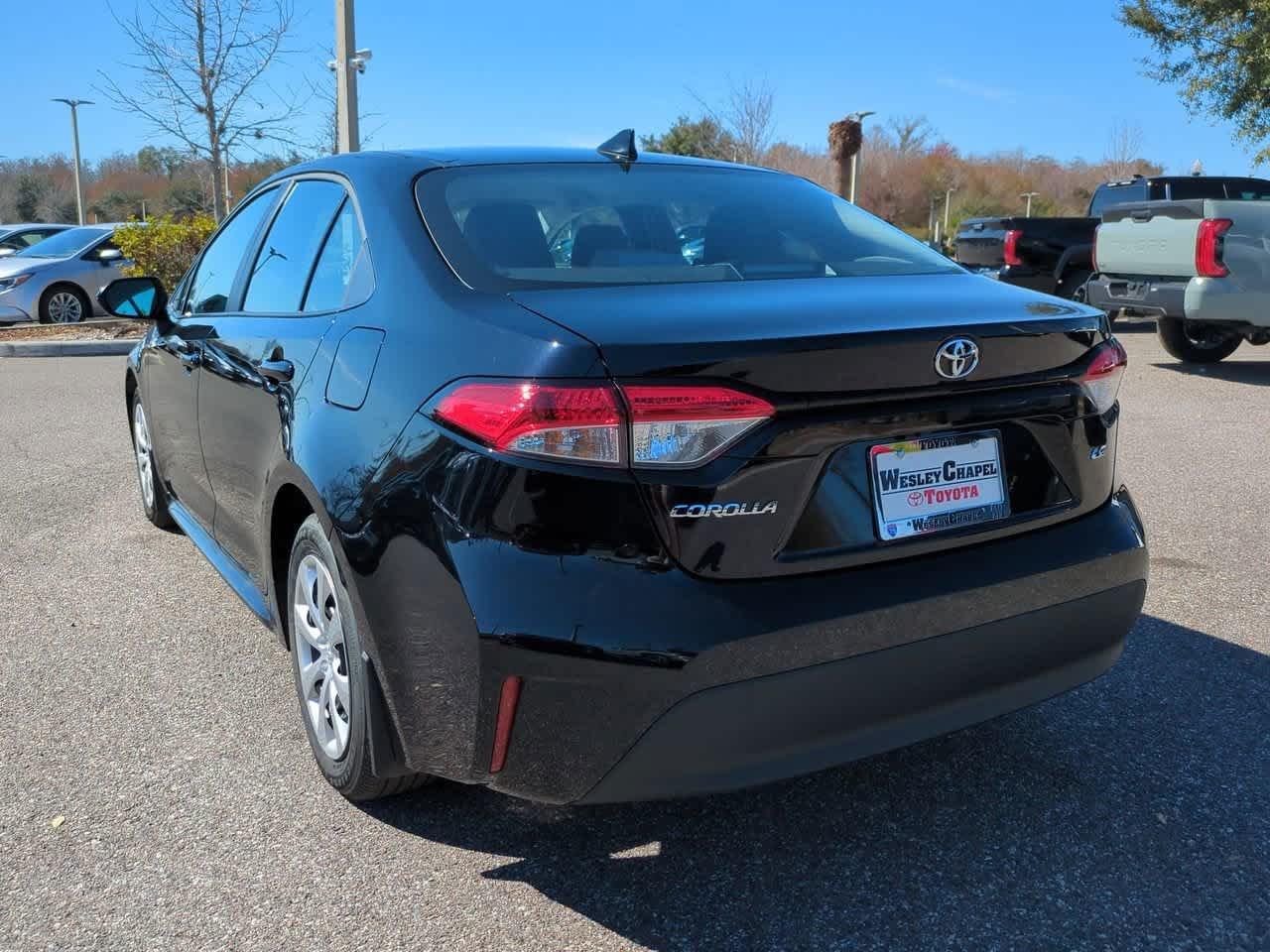 Toyota Corolla Le Fwd 4Dr Car - Thumbnail 5