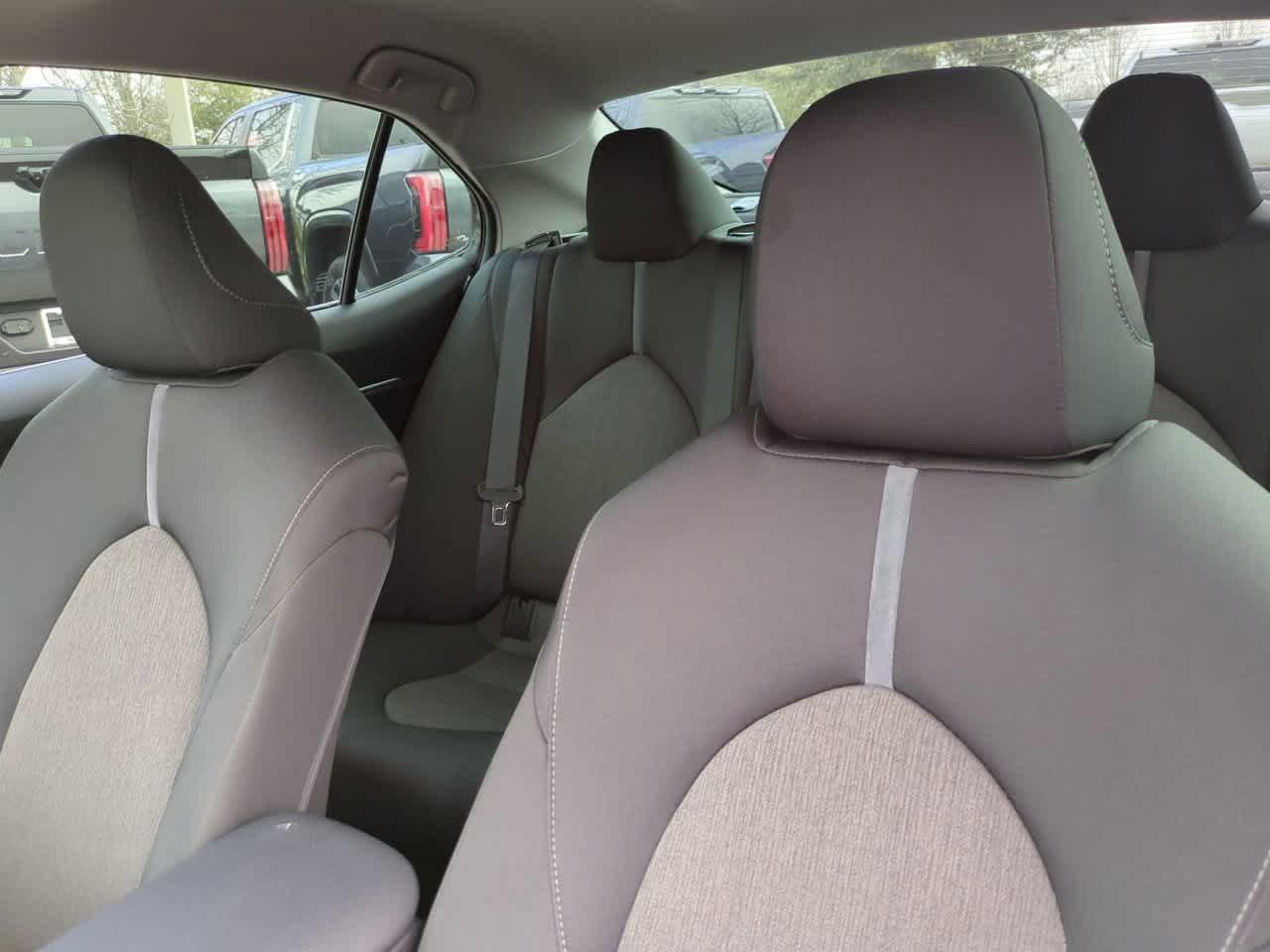 Toyota Camry Le Fwd 4Dr Car - Thumbnail 9