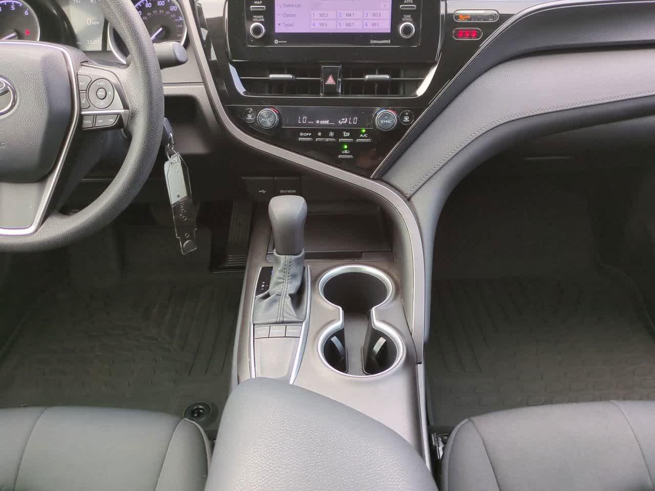 Toyota Camry Le Fwd 4Dr Car - Thumbnail 18