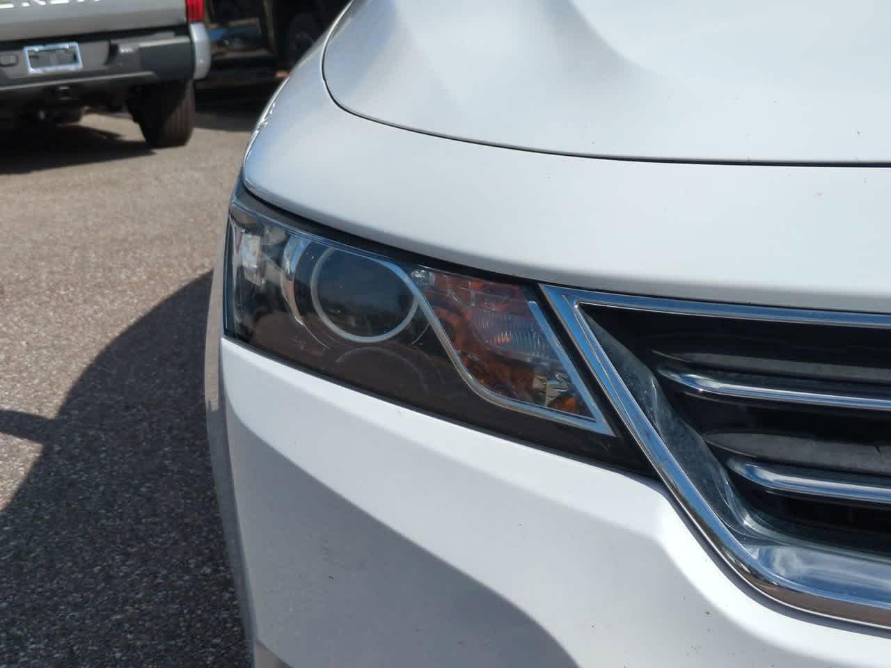 Chevrolet Impala Lt Fwd - Thumbnail 11