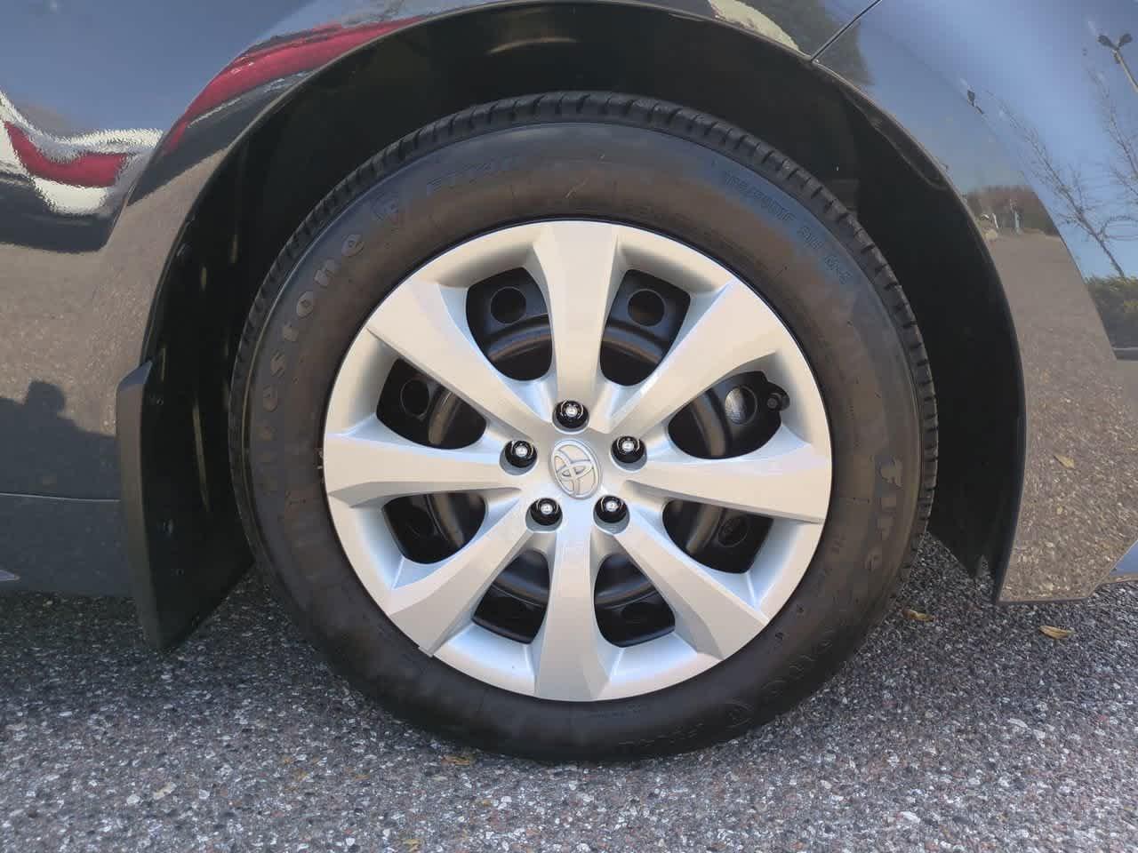 Toyota Corolla Le Fwd 4Dr Car - Thumbnail 12