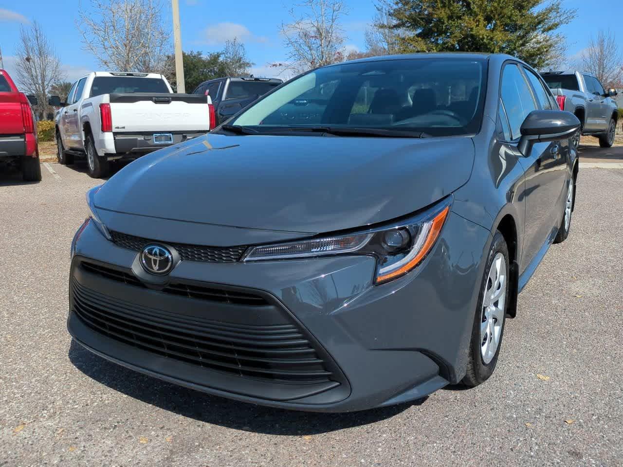 Toyota Corolla Le Fwd 4Dr Car - Thumbnail 3