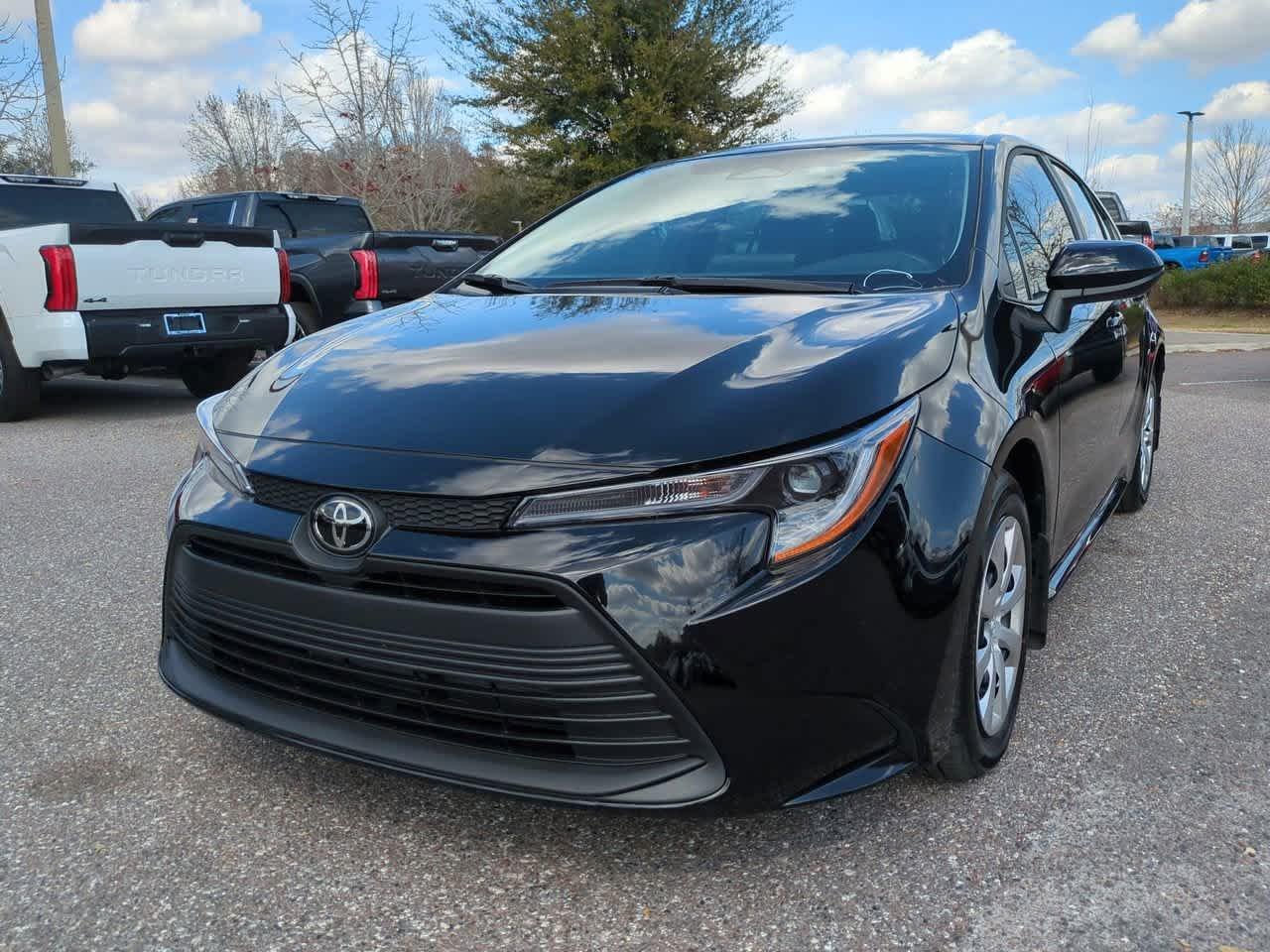 Toyota Corolla Le Fwd 4Dr Car - Thumbnail 3