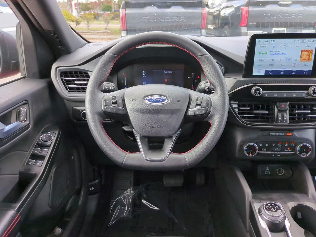 Ford Escape St-Line Awd - Thumbnail 16