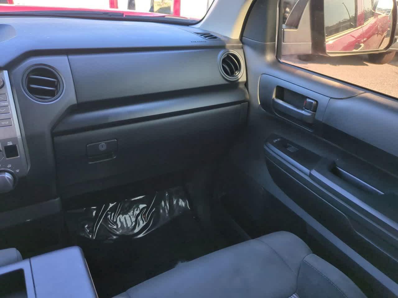 Toyota Tundra Sr Rwd Crew Cab Pickup - Thumbnail 17