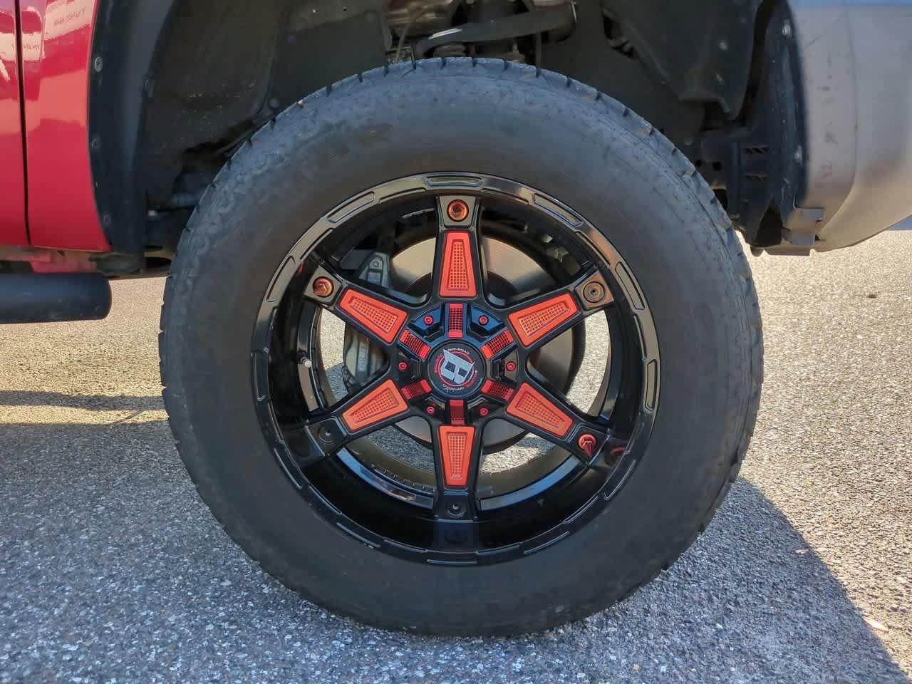 Toyota Tundra Sr Rwd Crew Cab Pickup - Thumbnail 12